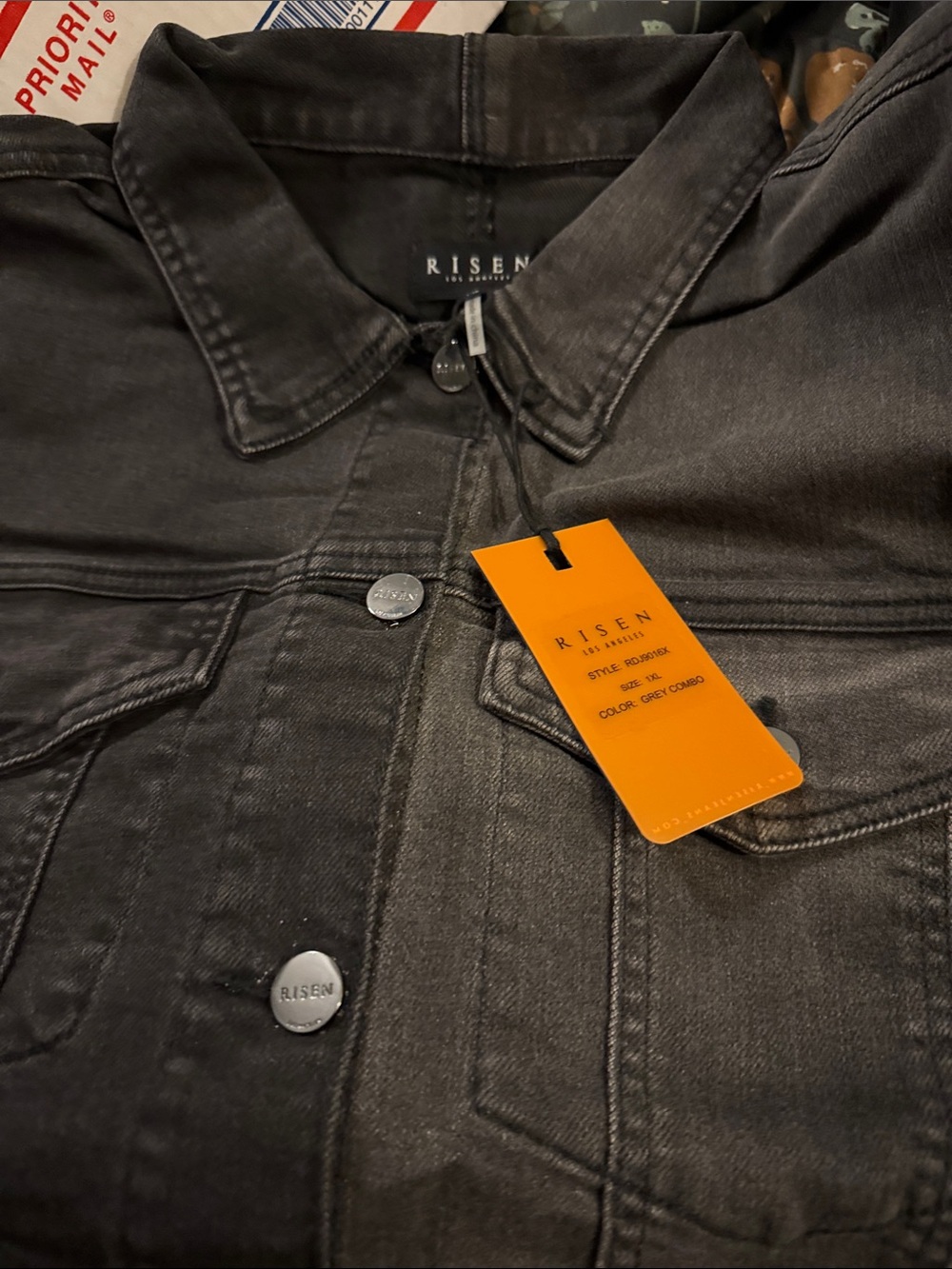 NWT RISEN Los Angeles Plus Two-Tone Grey Combo Denim Jacket - 1XL / 2xl